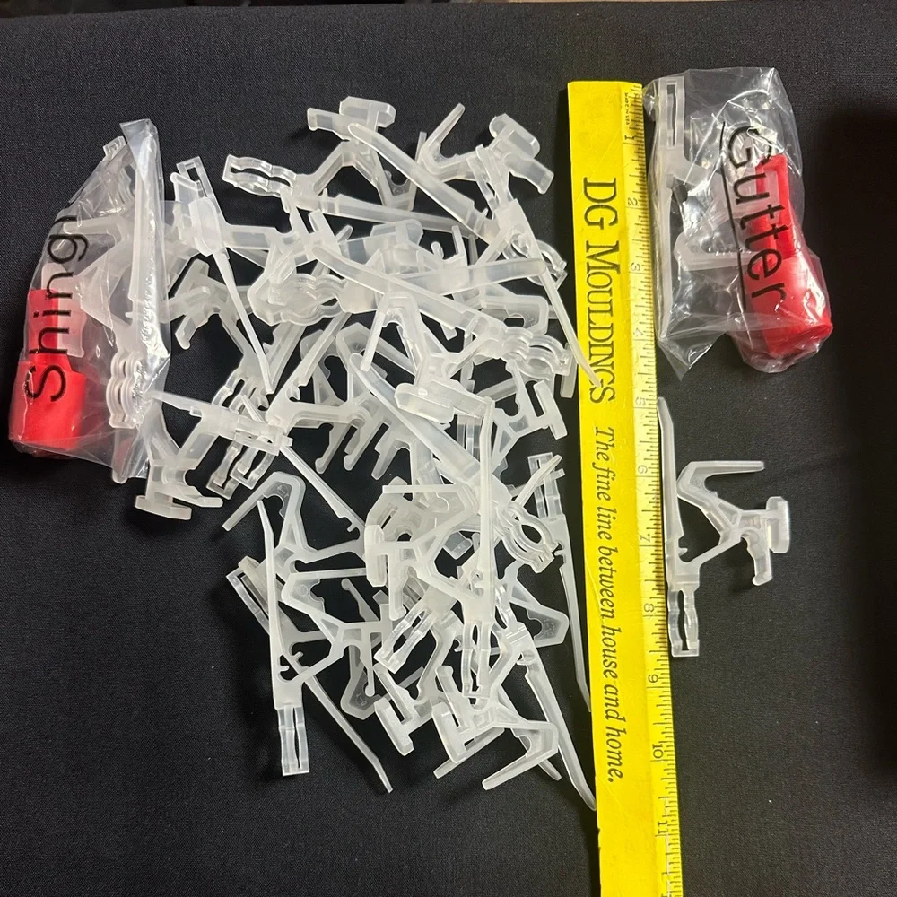 🌸 $3 if bundled - 25 Ladderless Light Clips Simple Living Solutions Smart Light
